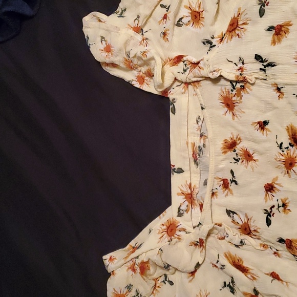 ☀️Sunflower Blouse Size Large - Picture 4 of 4
